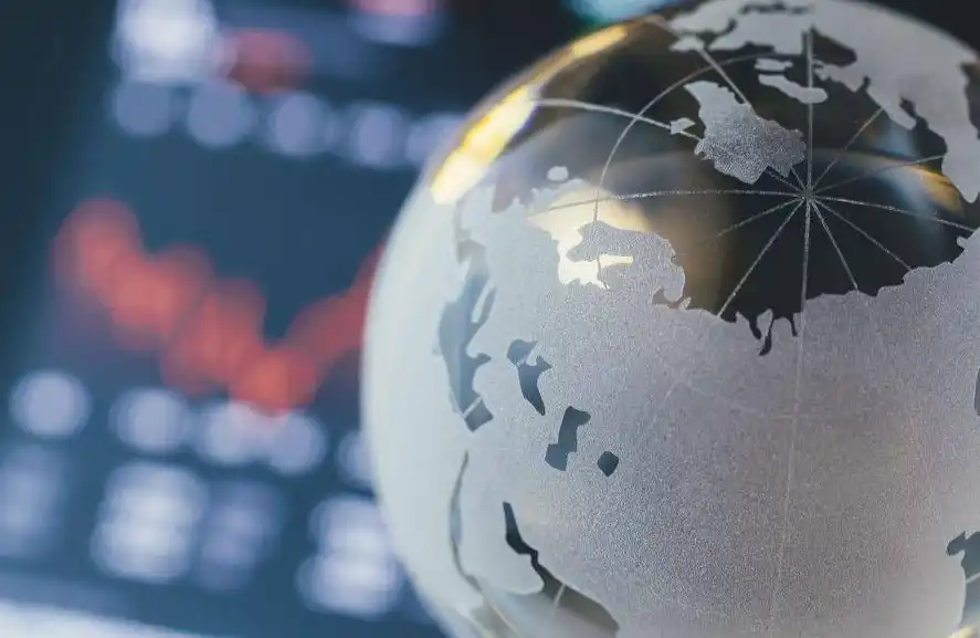 Macro Interpretation: Powell's Fog Drive and Financial Hunger Game